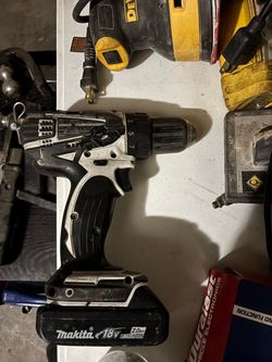 Makita 18V Cordless Drill with Battery
