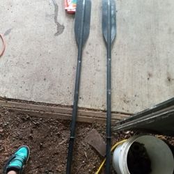 1 -2 Sided Oar And A Set Of Oars