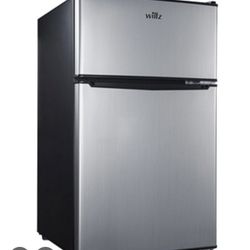 3.1cu ft WILLZ MINI FRIDGE