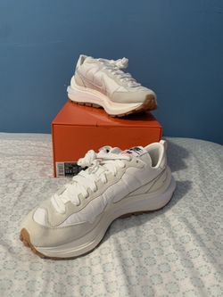 Nike Vaporwaffle “sacai Sail Gum”