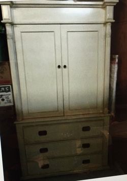 Armoire