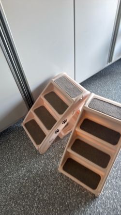 Dog steps and pen Forsale will separate