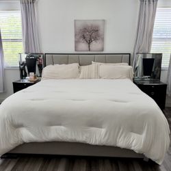 Sophia Vergara Collection Tempur Pedic King Bedroom Set Dresser Nightstands Clean Ready