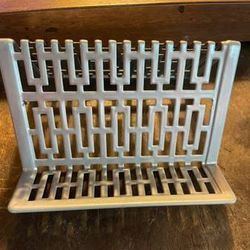 Cell phone stand and iPhone 12 Case