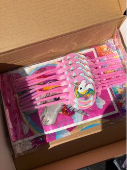 Unicorn party supplies box