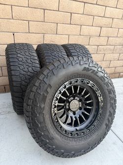 Lock wheels
