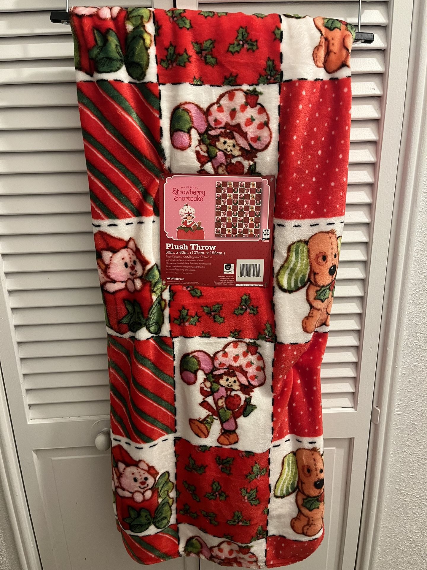 Strawberry Shortcake Christmas Blanket