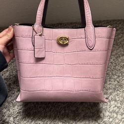 Coach Willow Tote 24 Crocodile Embossed Leather Ice Purple 