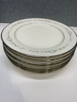 Noritake Heather 7548 Ivory China Dinner Plates 10.5” Set 8 Japan w Case