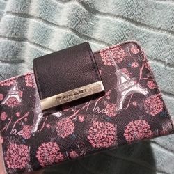 Tahari I Love Paris Wallet