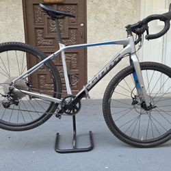 Giant Toughroad GX Medium