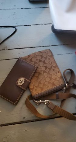 Coach over shoulder w wallet authentic