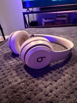 Beats Solo Wireless Headphones White