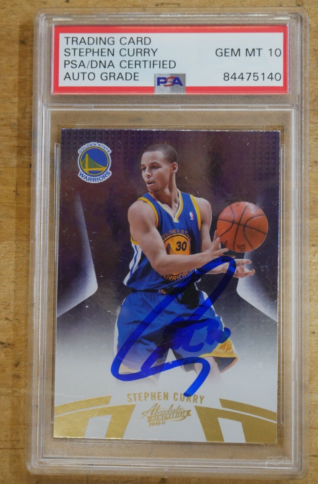 PSA Trading Card #10 Certified Signed Stephen Curry Gem MT 10 2011 Auto Grade mint condition. collectible.
