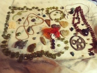 Vintage Jade Jewelry And Assorted Stones Lot