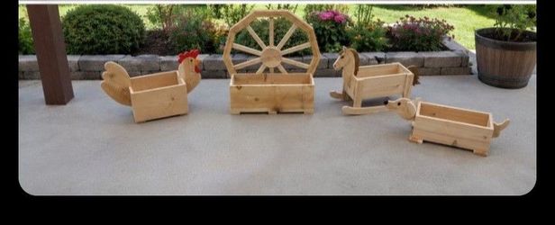 Cedar planter Handmade