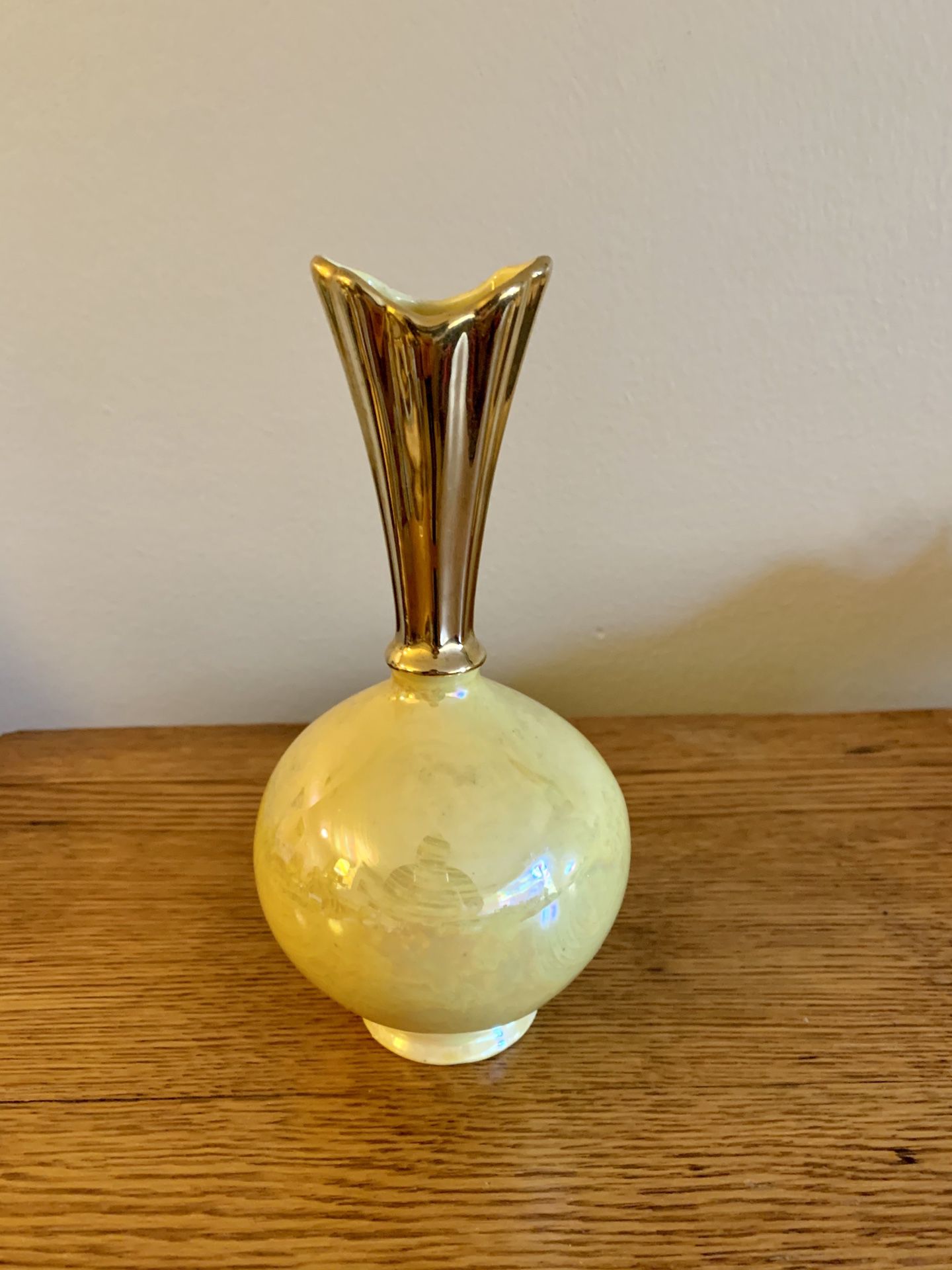USA made vase with gold