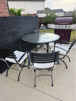 Pottery  barn patio table