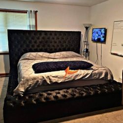 Brand New/ Black Velvet Queen Storage Platform Bed Frame Cama/ Mattress Sold Separately 