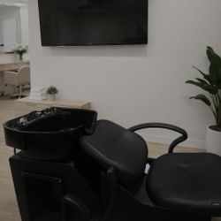 Professional salon/barbershop shampoo chair for sale