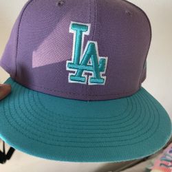 New Era Size 7 1/2 Dodger Hat 