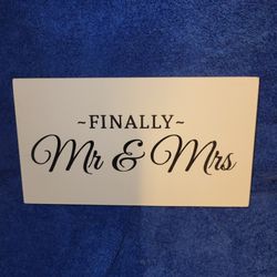 " Finally Mr And Mrs" Table Decor