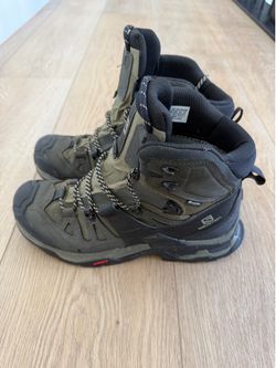 Salomon Gore-Tex Hiking Boots – Men’s US 9.5