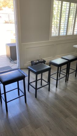 4 black stools for sale
