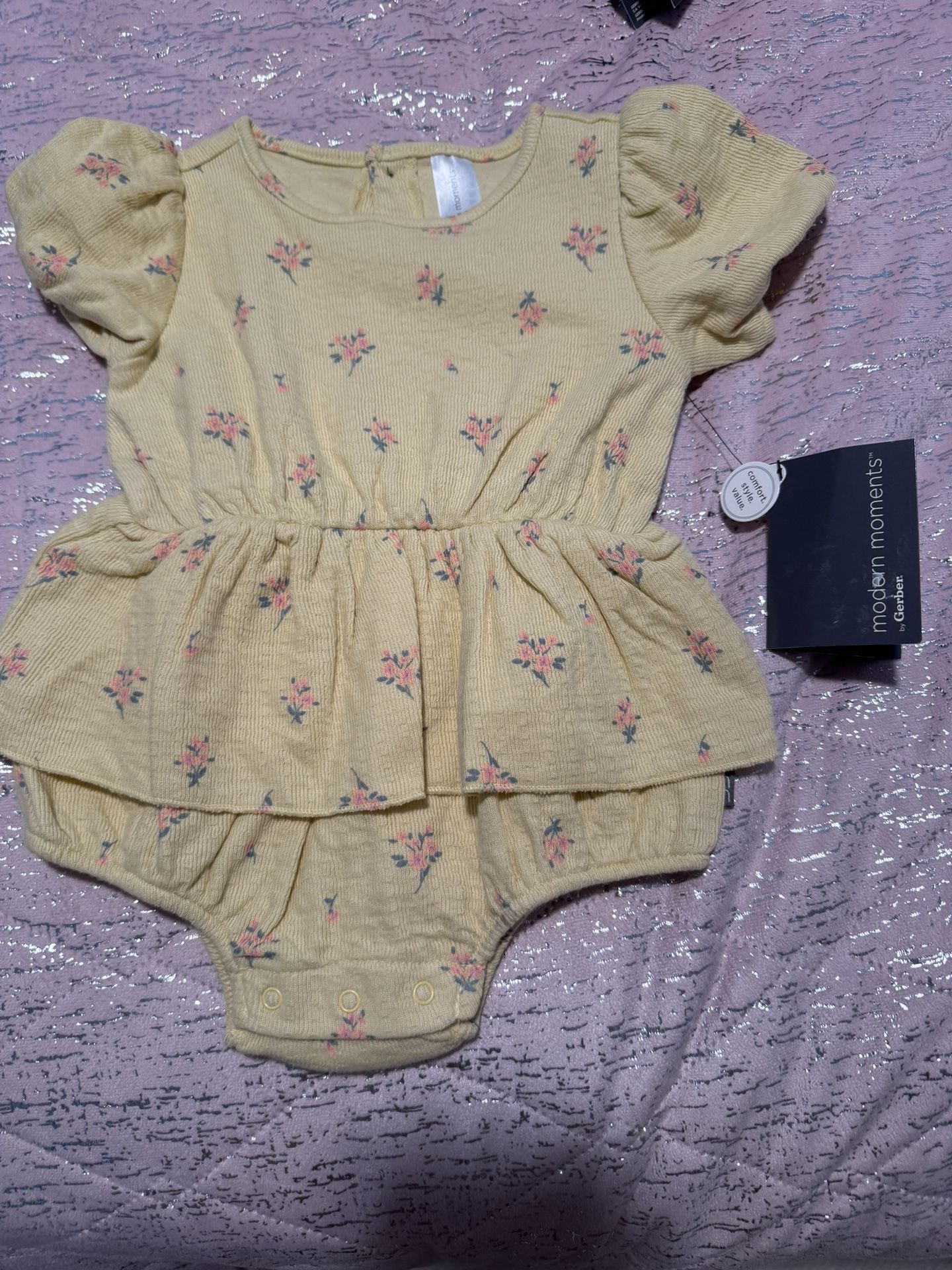 Baby Girl Size 6-9 Months Yellow Floral Bodysuit Romper Ruffles