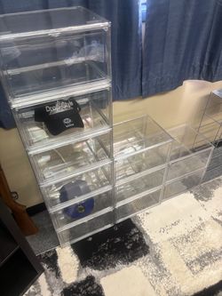 Shoe clear plastic boxes