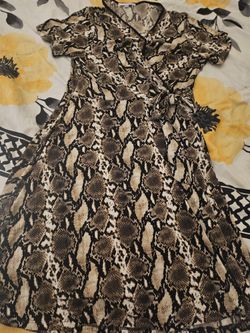 Snake Short Sleeve Dress 