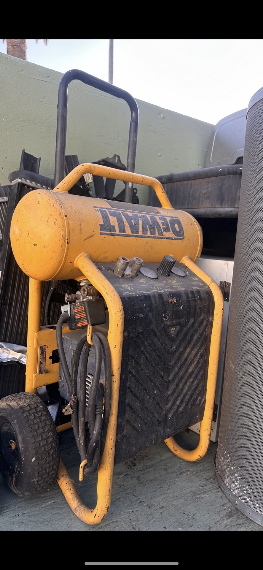 4.5 Gal. Portable Electric Air Compressor