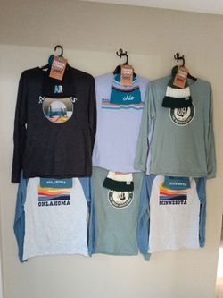 Fashion combos, with a hat, showing off your home state.