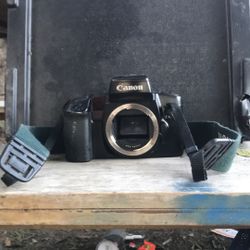 Canon Camera Eos Elan, 1477424, Black Color,35-105 Leans