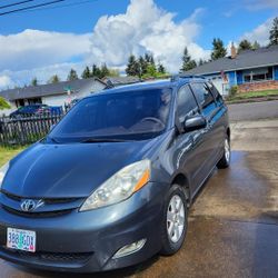 2006 Toyota Sienna