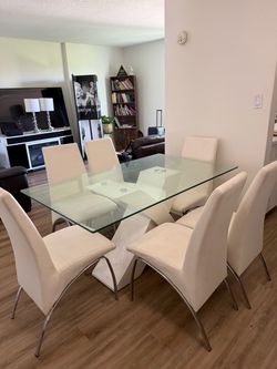 Dinning table with 6 chairs