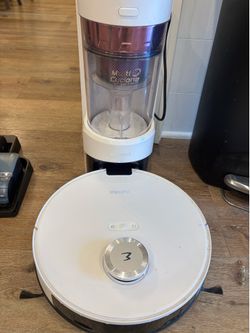 Eureka E10s Robot Vacuum & Mop + Self-Empty Dock