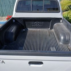 2004 Oe Toyota Bedliner