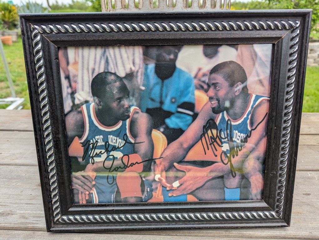 Michael Jordan & Magic Johnson 10x12" Facsimile Autographed Photo - Basketball Legends Print

