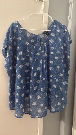 Torrid Shirts Size 1 & 0 5 Each