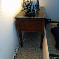 Marble Top End Table 26 In By 17 In 25 In High