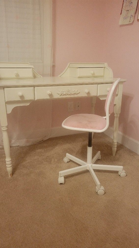 Bedroom Furniture Set for Sale in WA OfferUp