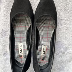 Rialto Stanford Black Suede Shoes Women's Size 7M