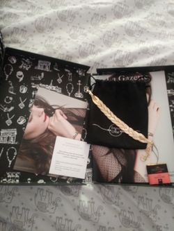 Emma & Chloe gold bracelet