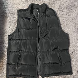 Black Sleeveless Puffer Vest