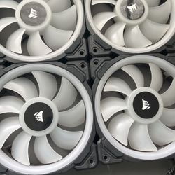 4 LL 120  Corsair RGb Fans