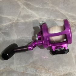 AVET MXL 4.5:1 LeverDrag Conventional Fishing Reel.