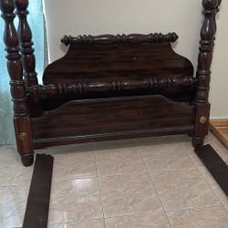 4 Post Queen Bed Frame 