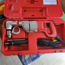 Milwaukee 7 Amp Corded 1/2 in. Corded Right-Angle Drill Kit with Hard Case(open box never used)