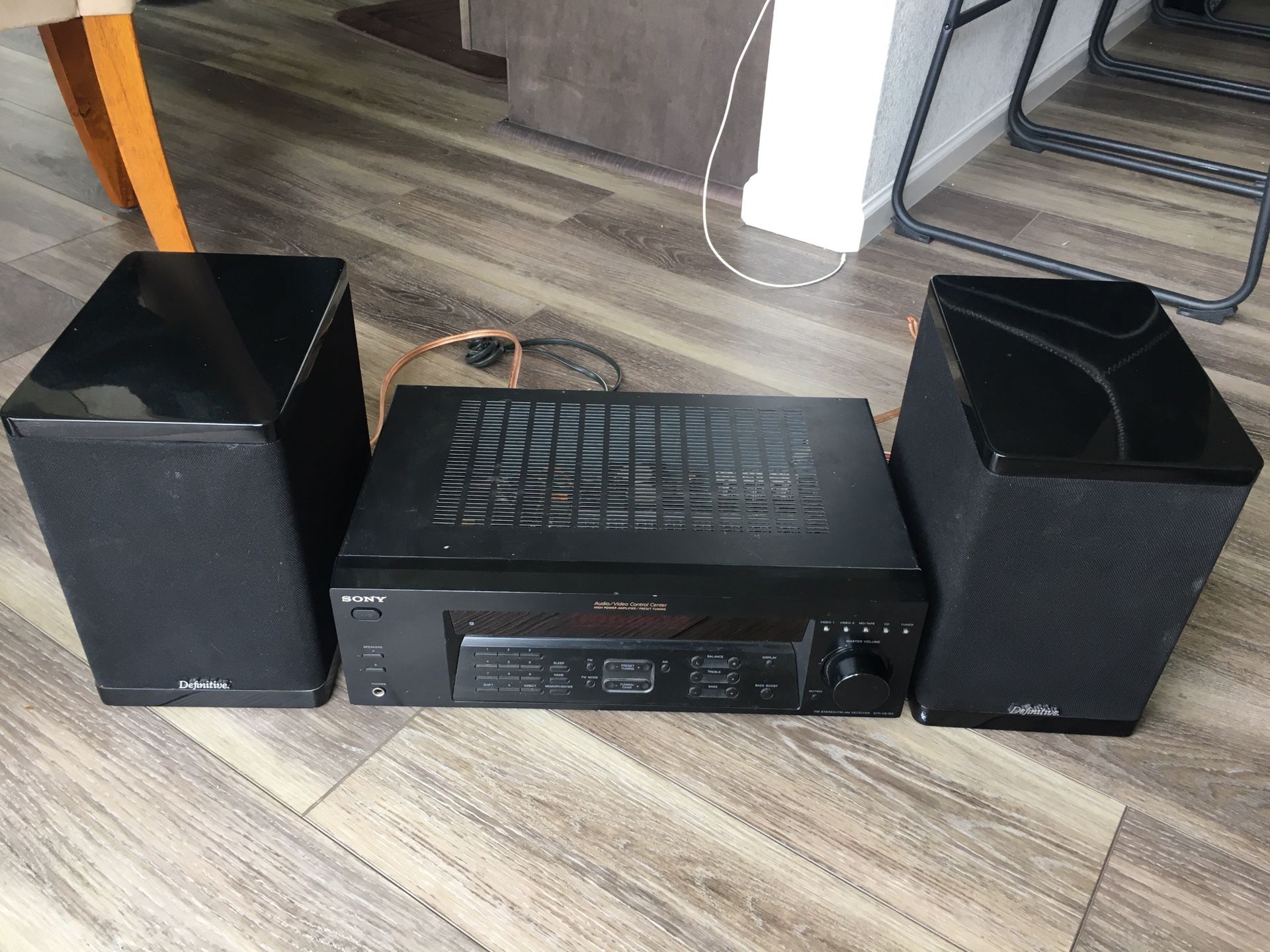 Sony Stereo Amplifier and 2 Speakers